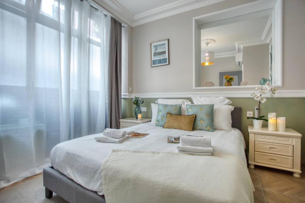 Charming Apart New 2 Bedrooms With Aircon Париж Екстериор снимка